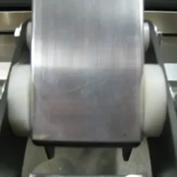 Les bagues en UHMW sur le support de la poignée garantissent une longue durée de vie et une sensation de douceur et de solidité pendant l'utilisation.