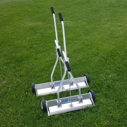 Disponible en 2 largeurs de balayage : 20 pouces et 26 pouces.