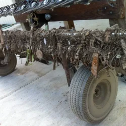 Hog Magnetic Sweeper - Démonstration de Kyles Lawn and Landscape