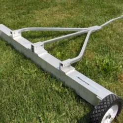 Le boîtier magnétique est disponible en deux tailles : 3 "x 3" ou 4,5 "x 4,5".