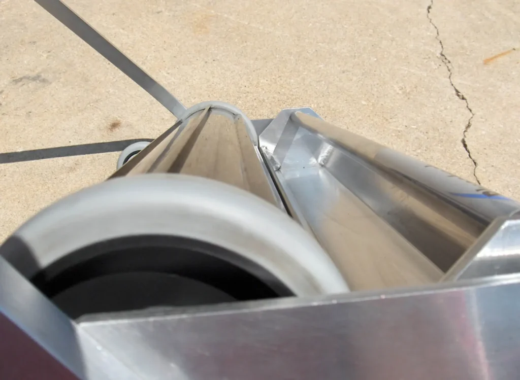 Continuous Discharge Magnet