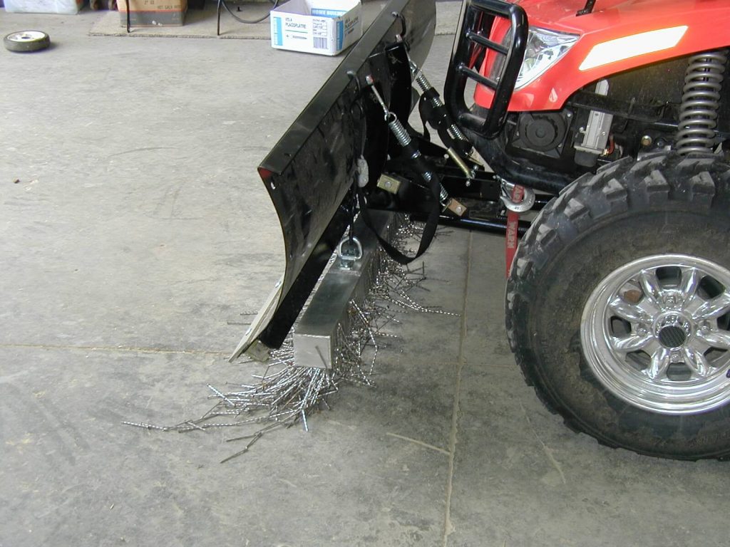 wrasse-magnetic-sweeper-front-plow-bluestreak-equipment