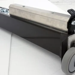 Les roues à bosses sont facilement amovibles pour nettoyer l'aimant.