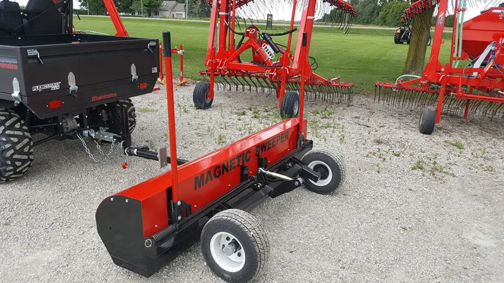Caiman towable magnet with 82 inch sweeping width