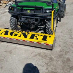 Aimant de montage avant Yak 66 pouces de large par Bluestreak Equipment