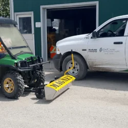 Balayeuses magnétiques Yak à montage frontal