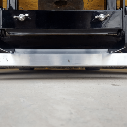 NAOS forklift magnet positioned under counterweight