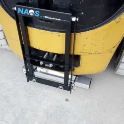 rear mount forklift magnet