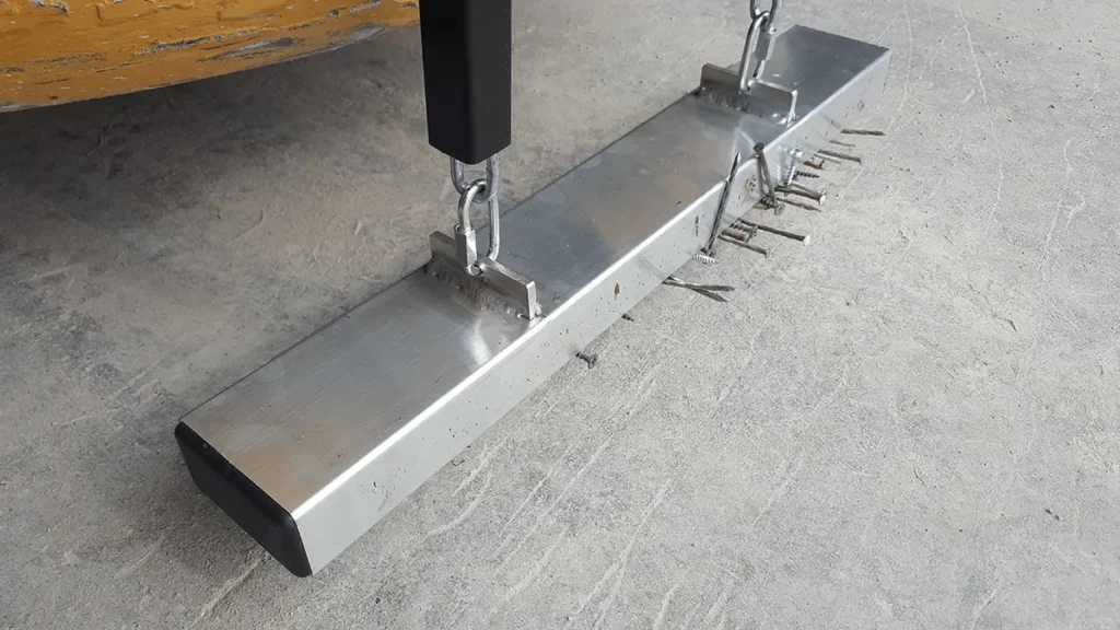 Puin op achteraan gemonteerde Kursk magnetische veegmachine voor vorkheftrucks