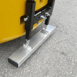 Forklift rear pin mount magnet