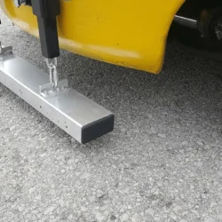 Kursk forklift magnetic sweeper