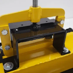 Barredora magnética montada en horquilla OBLAST