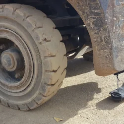 Bluestreak Equipment balayeuse magnétique NOMIC montée sur aimant