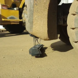 Balai magnétique suspendu NOMIC