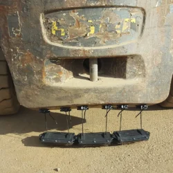 Balayeuse magnétique suspendue NOMIC par Bluestreak Equipment