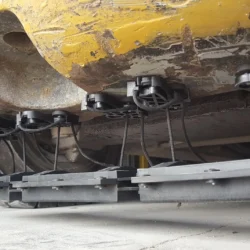 Balais magnétiques suspendus pour chariots élévateurs Nomic