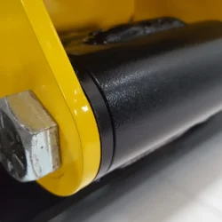 UHMW bushings on all pivot points of Upland