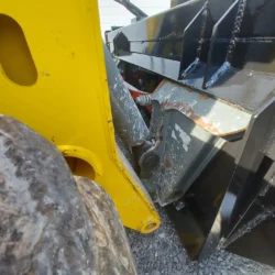 Point d'attache de la plaque de plomb