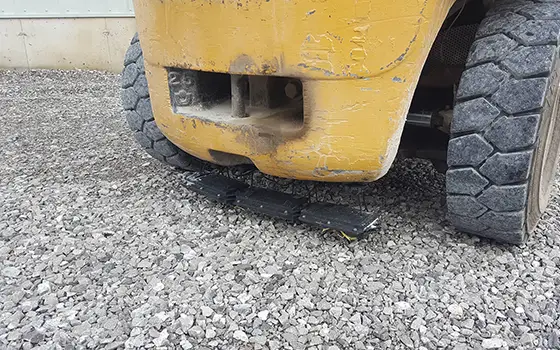 Nomic Hanging Magnet