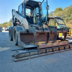 Remoras Hanging Magnet on Bobcat