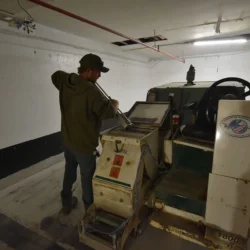 Vidage du bac &agrave; d&eacute;bris de fusion