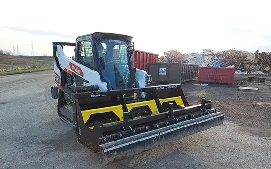 Sokoke On Bobcat T66 In Landfill