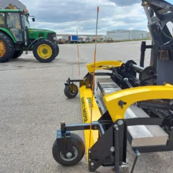 La balayeuse magnétique Baffin de Bluestreak Equipment à l'aéroport