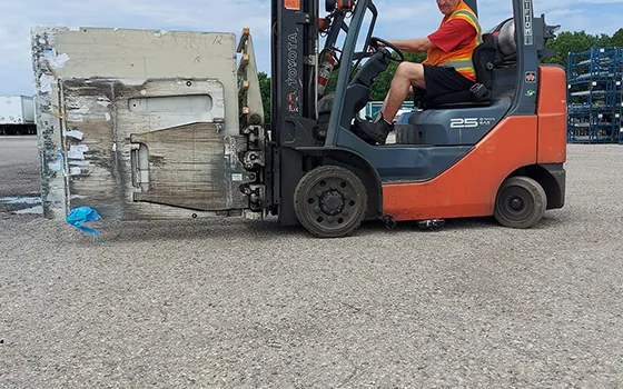 Defiant Rare Earth Hanging Lift Truck Magnetic Sweeper