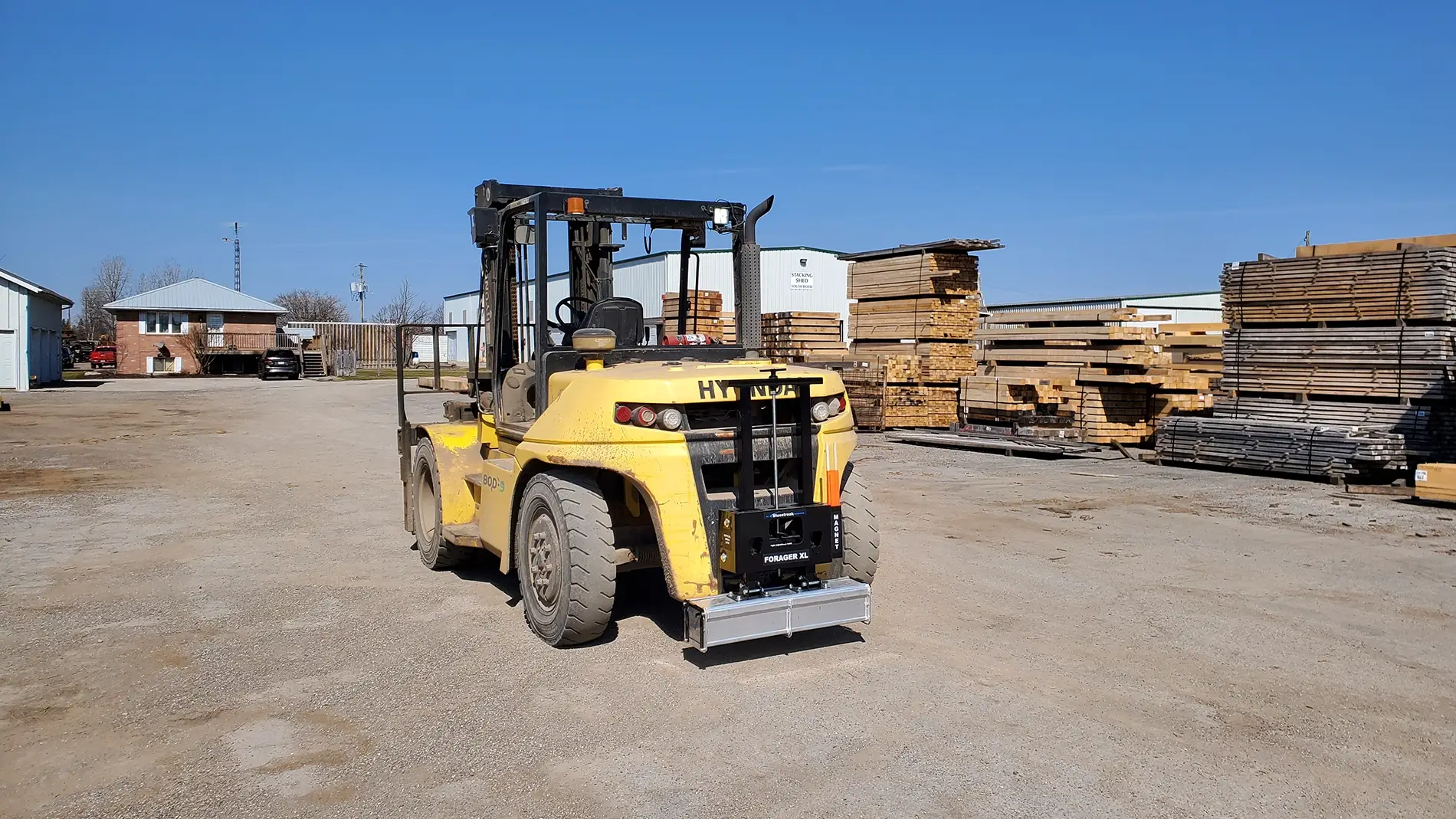 Forager XL Forklift Magnet on Hyundai 80D9