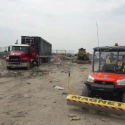 Aimant de montage Yak Kubota pour les décharges