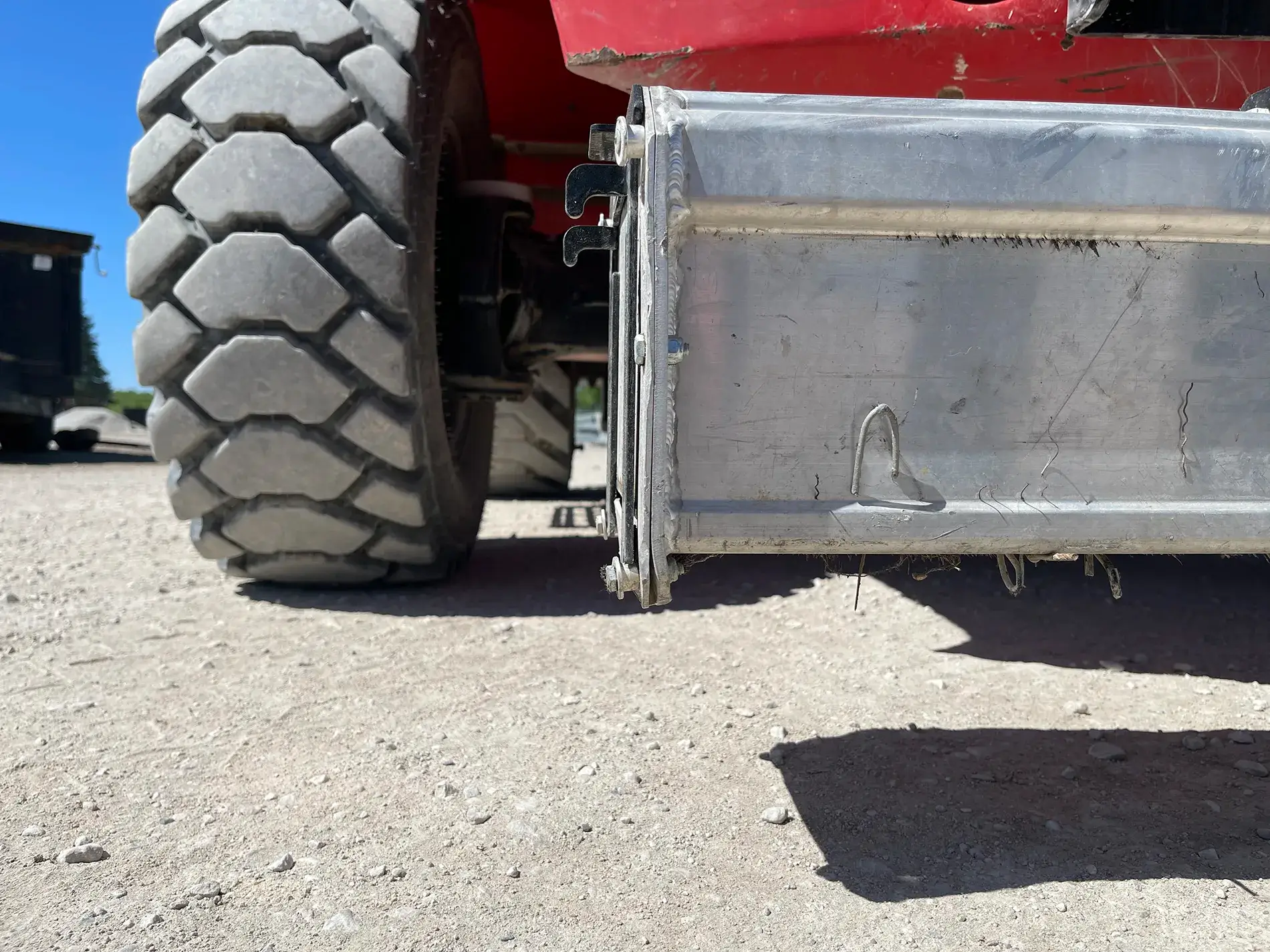 Forager XL Forklift Magnet Ground Clearance