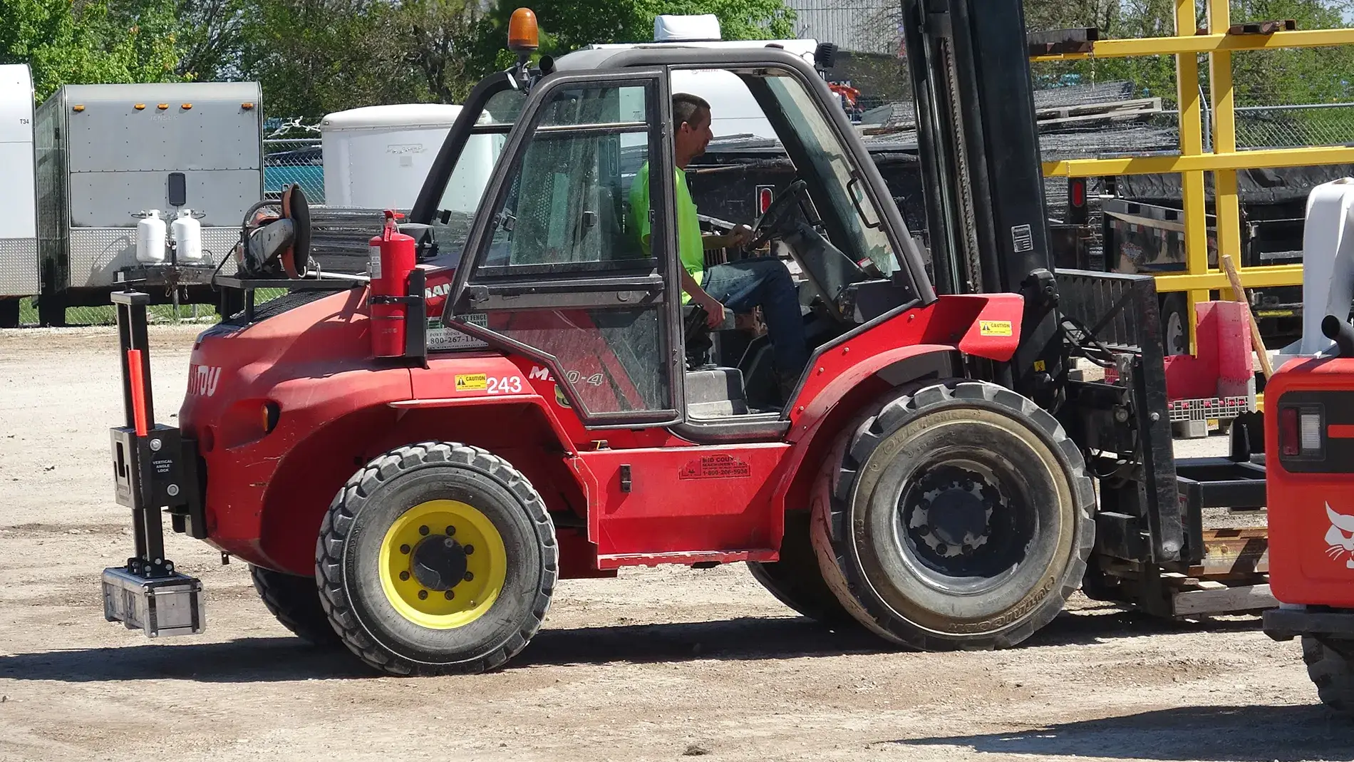 Forager XL Magnet on Site