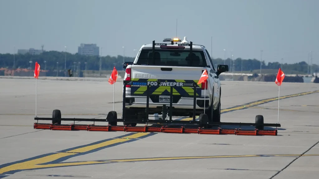 Seeker Air Drag FOD Friction Sweeper for Airports